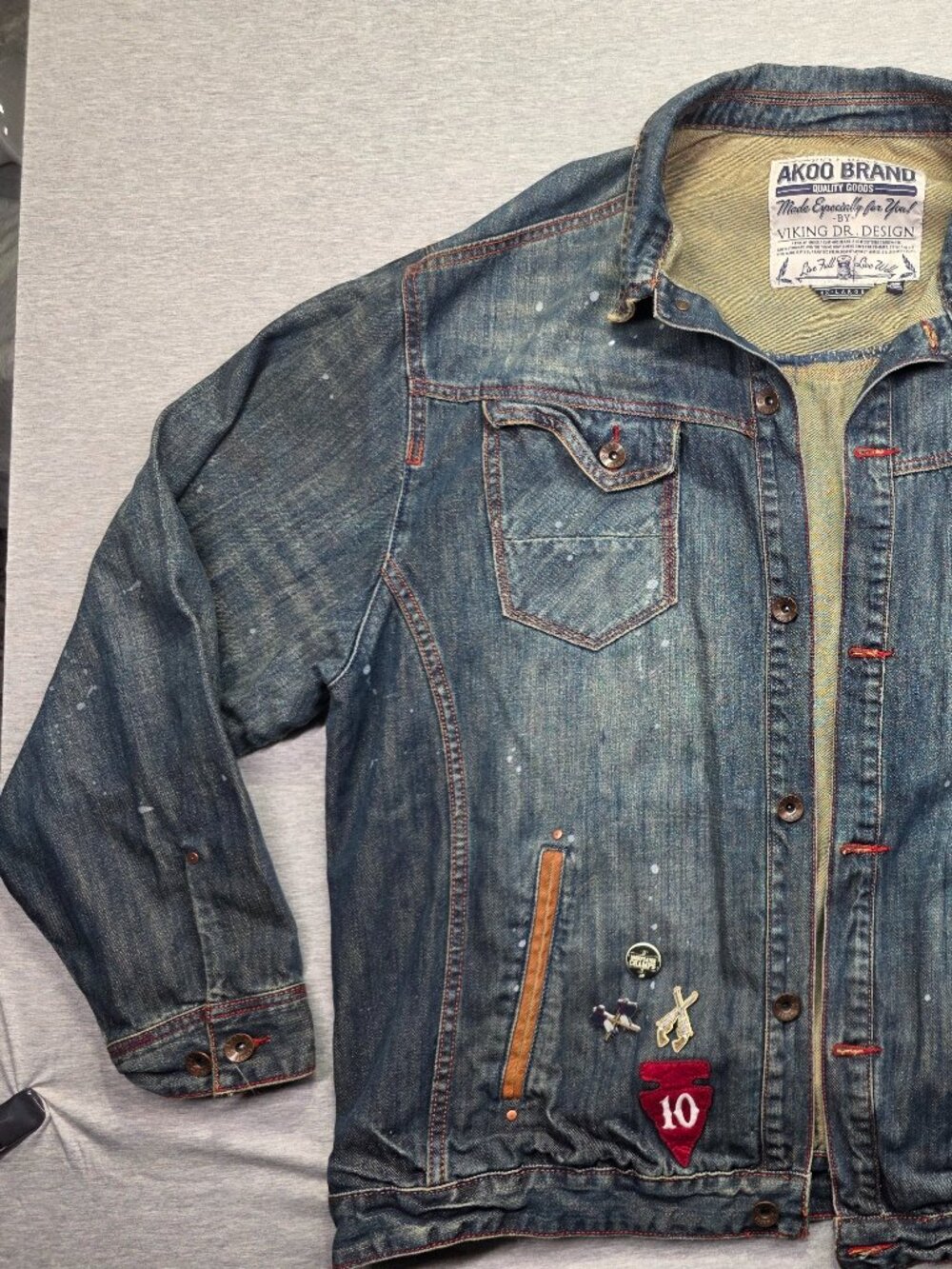 Akoo Brand Men's Distressed Denim Jacket Size 4XL Paint Splatter Patch